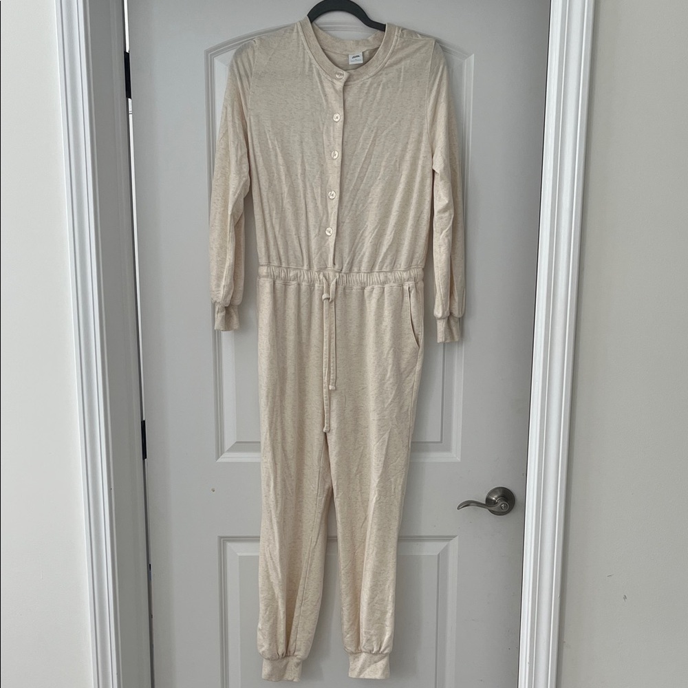 Amazon Essentials Cream Long Sleeve Dress